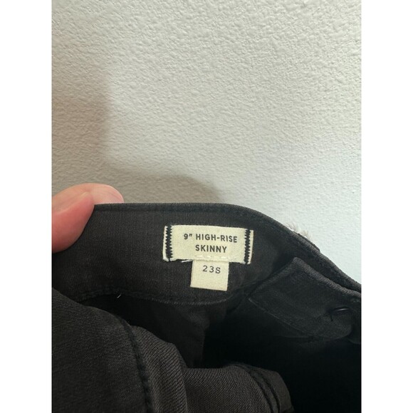 Madewell Sz 23 Petite 9" Mid-Rise Skinny Jeans in Black Sea Denim Distressed NWT - Picture 11 of 14
